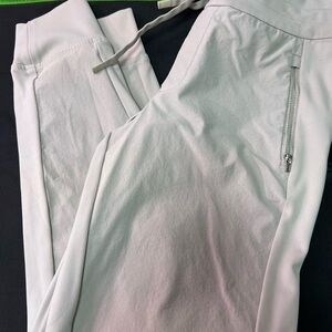 Athleta Headlands Hybrid Trek Jogger, light tan, Sz 6